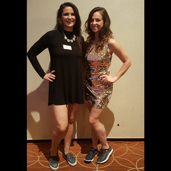 NWT! Ark & Co Gold Sequin Dress - Picture 7 of 7